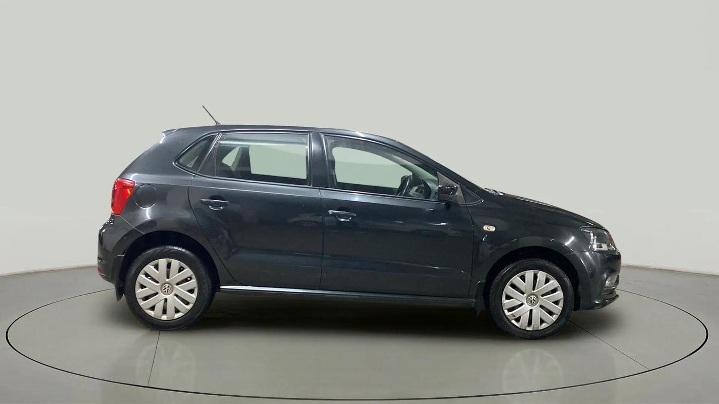 2015 Volkswagen Polo COMFORTLINE 1.2L, Petrol, Manual, 38,823 km, Right Side View