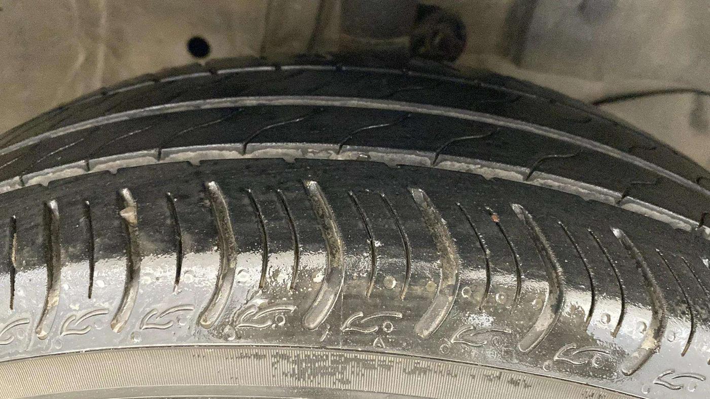 2019 Honda Amaze 1.2L I-VTEC VX, Petrol, Manual, 16,129 km, Right Front Tyre Tread