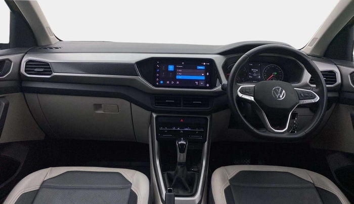 2022 Volkswagen TAIGUN HIGHLINE 1.0 TSI AT, Petrol, Automatic, 9,086 km, Dashboard