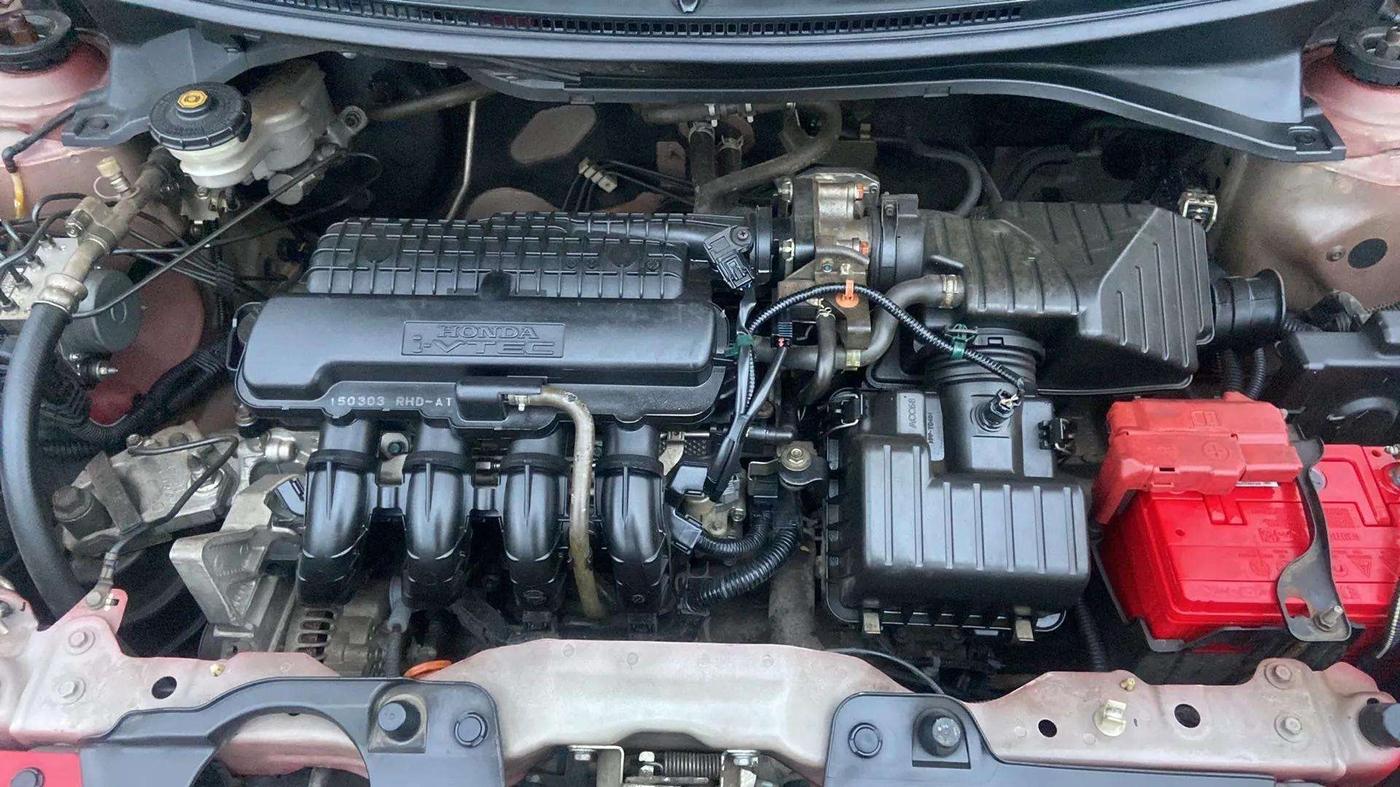 2015 Honda Brio VX AT, Petrol, Automatic, 57,858 km, Open Bonet