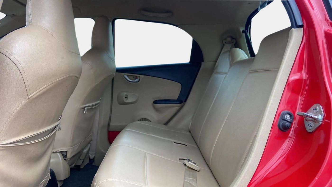 2015 Honda Brio VX AT, Petrol, Automatic, 57,858 km, Right Side Rear Door Cabin