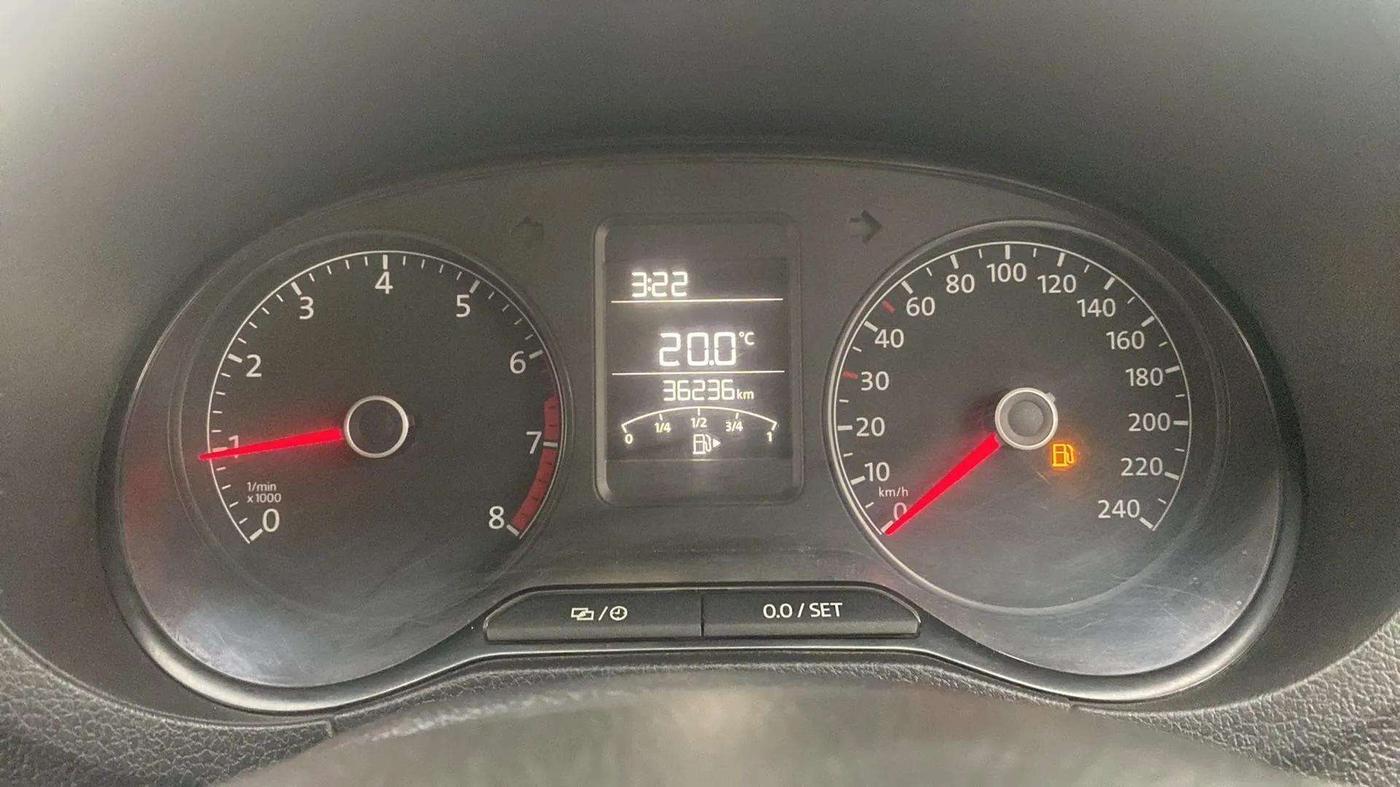 2015 Volkswagen Polo TRENDLINE 1.2L PETROL, Petrol, Manual, 36,214 km, Odometer Image