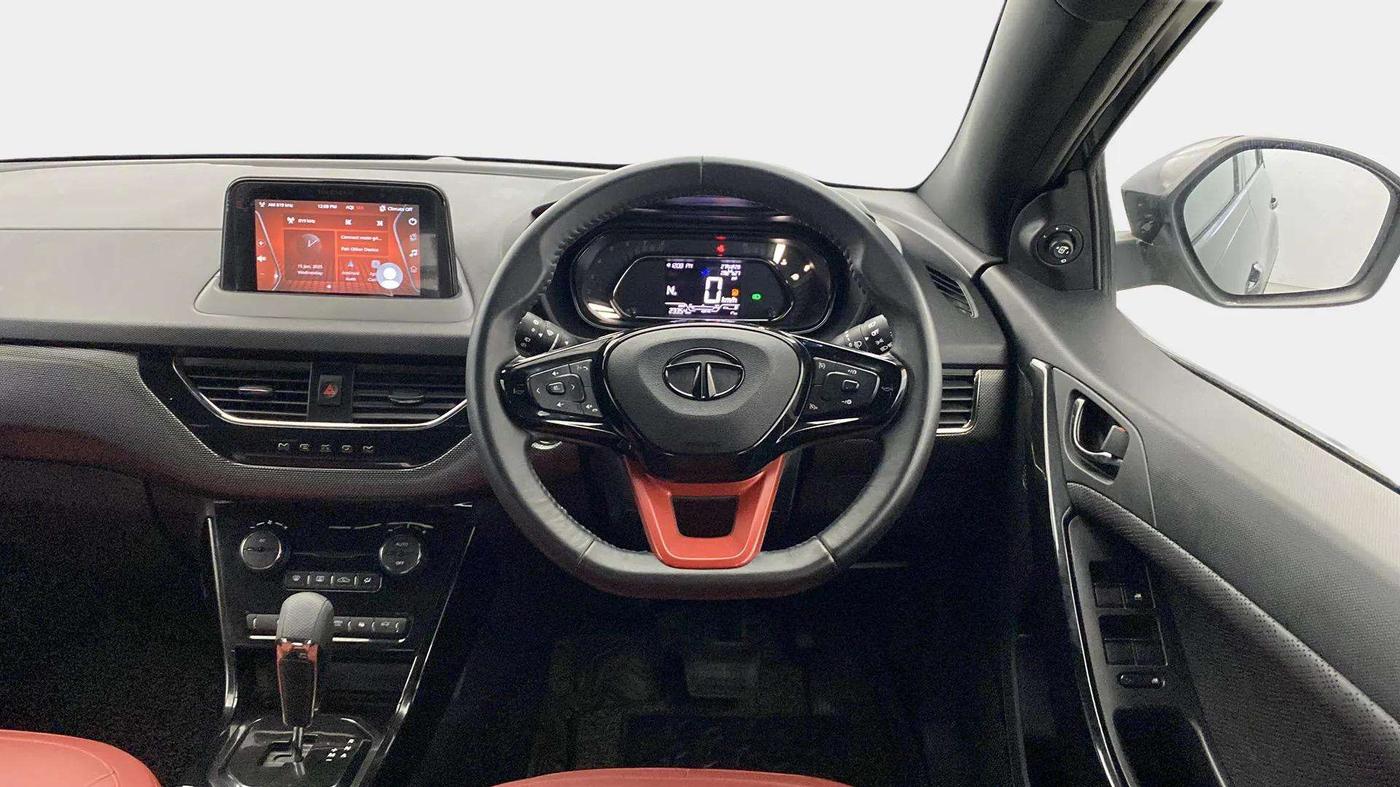2023 Tata NEXON XZA PLUS LUX SUNROOF RED DARK PETROL, Petrol, Automatic, 23,573 km, Steering Wheel Close Up