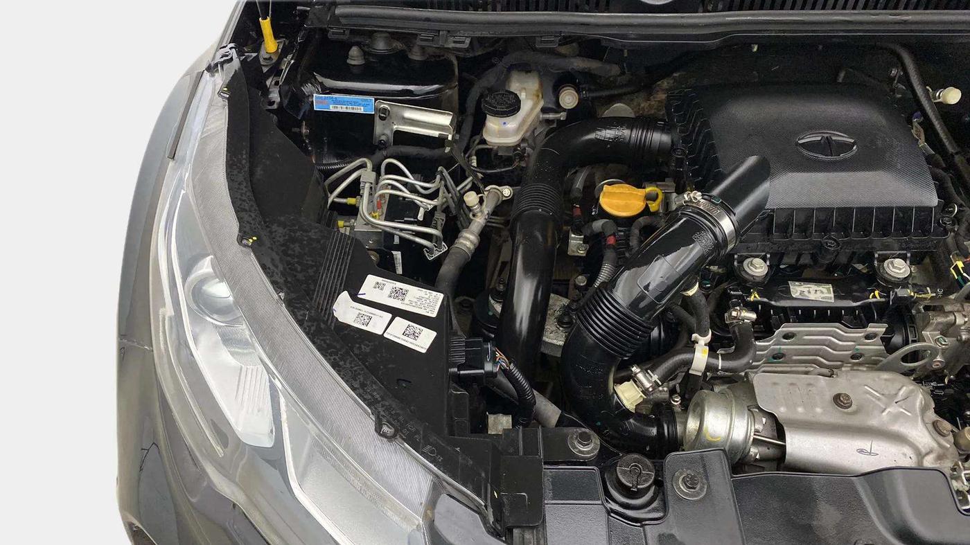 2023 Tata NEXON XZA PLUS LUX SUNROOF RED DARK PETROL, Petrol, Automatic, 23,573 km, Engine View - Right