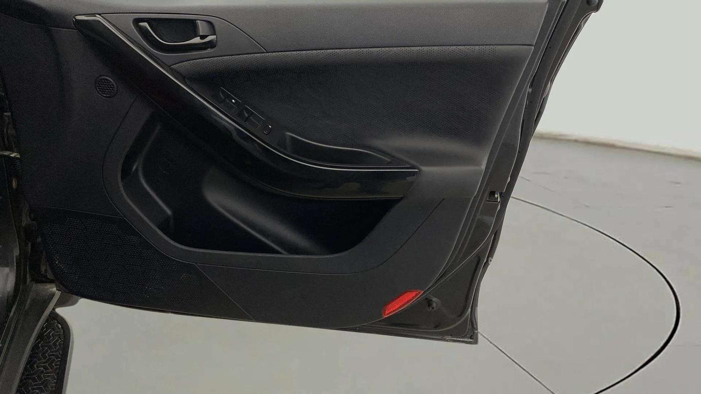 2023 Tata NEXON XZA PLUS LUX SUNROOF RED DARK PETROL, Petrol, Automatic, 23,573 km, Driver Side Door Panels Control