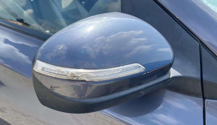 2015 Hyundai Elite i20 SPORTZ 1.2, Petrol, Manual, 61,108 km, Right rear-view mirror - Indicator light not working