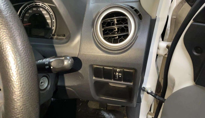 2018 Maruti Alto 800 LXI, Petrol, Manual, 29,599 km, Dashboard - Headlight height adjustment not working