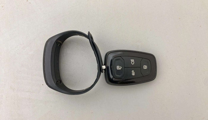 2020 Tata ALTROZ XZ PETROL, Petrol, Manual, 89,421 km, Key Close Up
