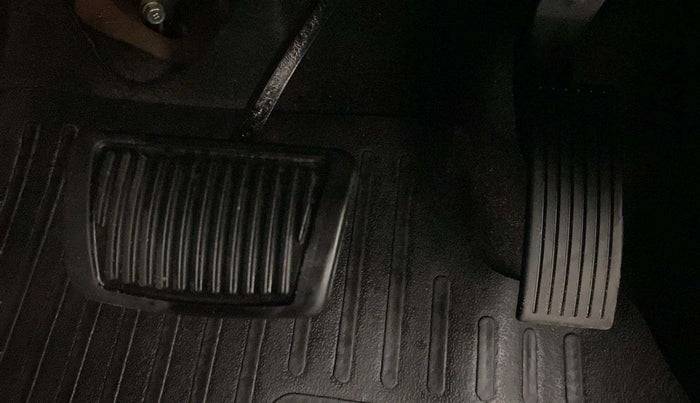 2018 Hyundai Grand i10 SPORTZ AT 1.2 KAPPA VTVT, Petrol, Automatic, 39,302 km, Pedals