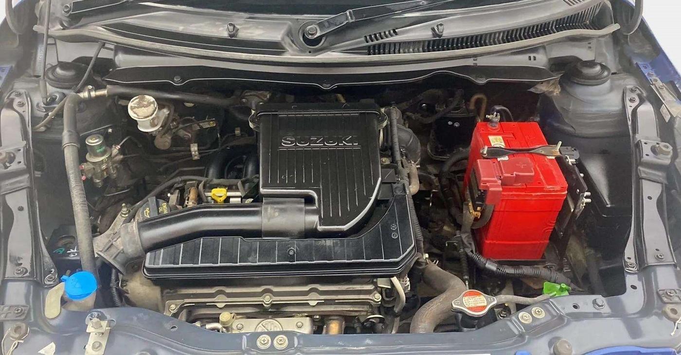 2014 Maruti Swift VXI, Petrol, Manual, 63,388 km, Open Bonet