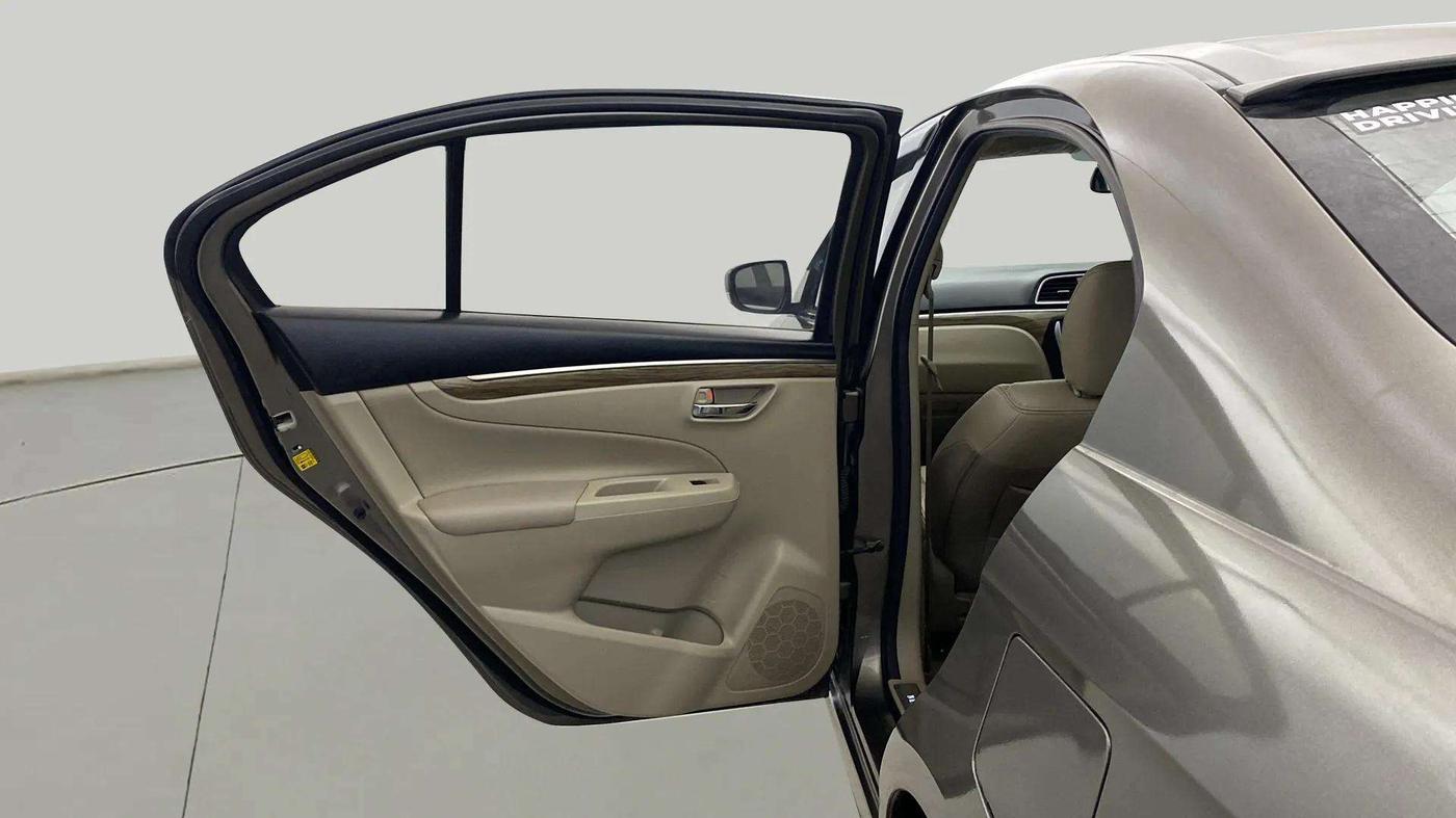 2019 Maruti Ciaz ALPHA 1.5 SHVS PETROL, Petrol, Manual, 46,415 km, LHS Front Door
