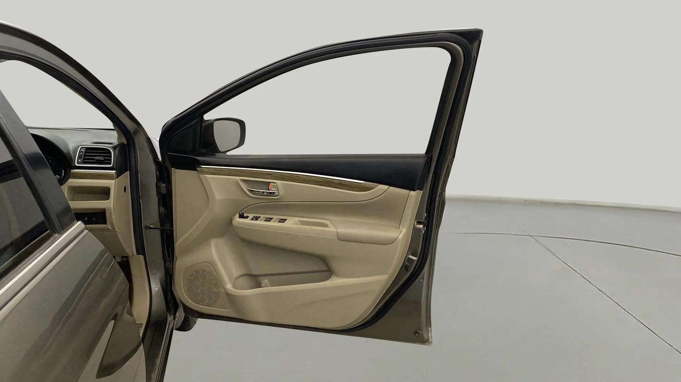 2019 Maruti Ciaz ALPHA 1.5 SHVS PETROL, Petrol, Manual, 46,415 km, RHS Front Door