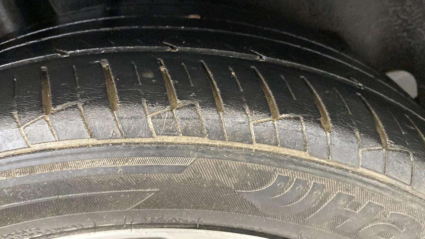 2019 Maruti Ciaz ALPHA 1.5 SHVS PETROL, Petrol, Manual, 46,415 km, Right Front Tyre Tread