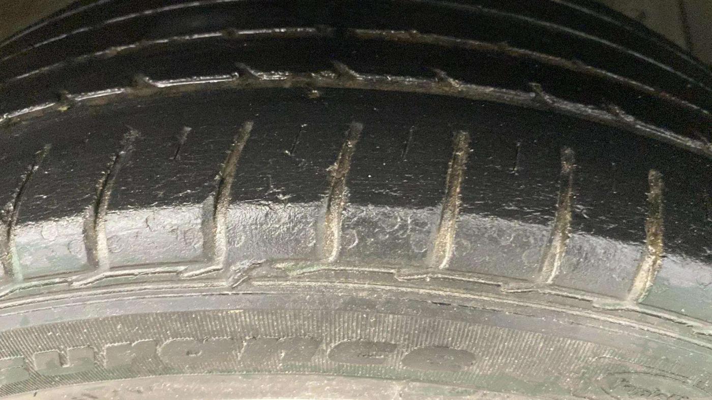 2019 Maruti Ciaz ALPHA 1.5 SHVS PETROL, Petrol, Manual, 46,415 km, Right Rear Tyre Tread