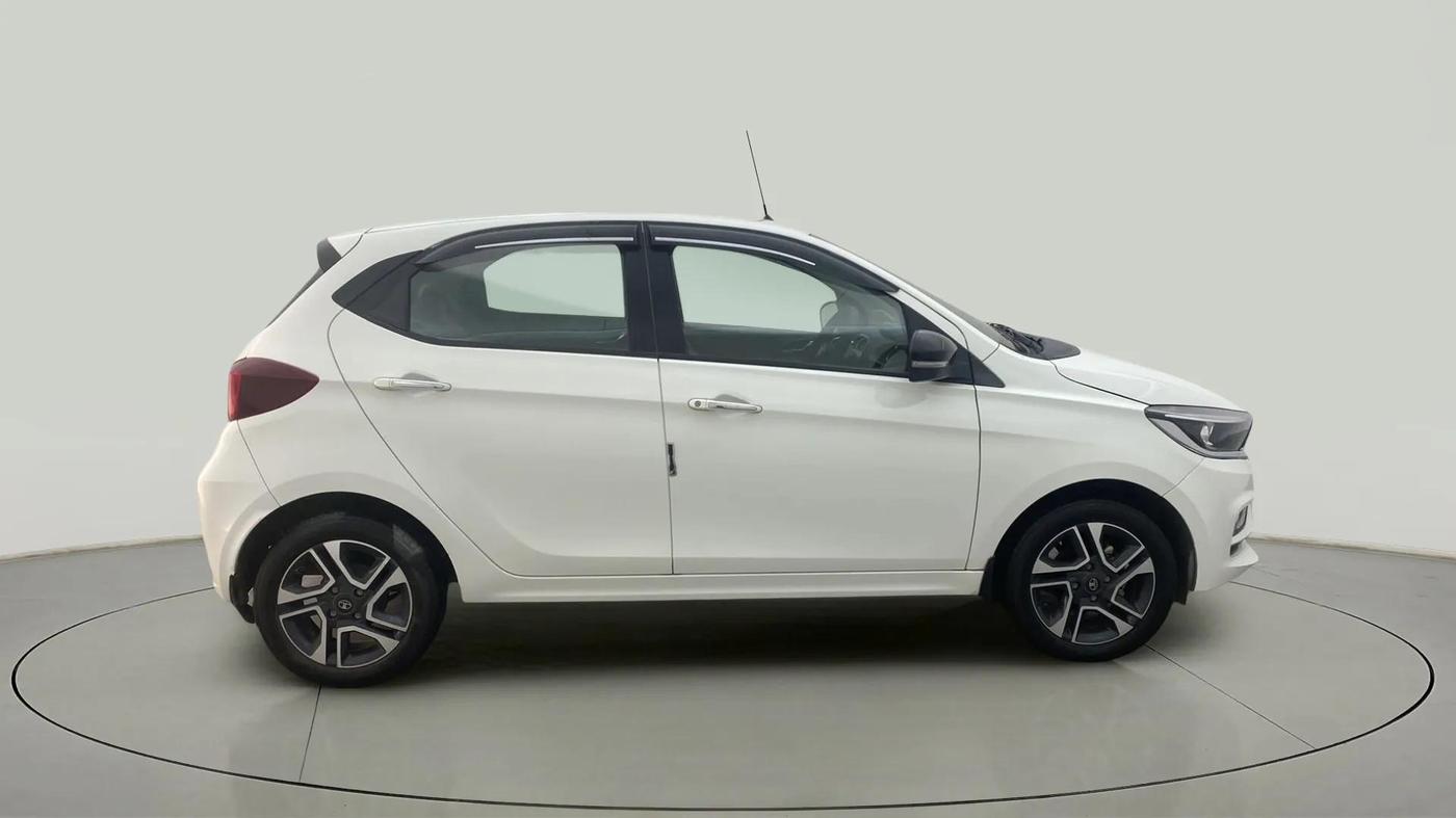 2022 Tata Tiago XZ PLUS PETROL, Petrol, Manual, 12,786 km, Right Side