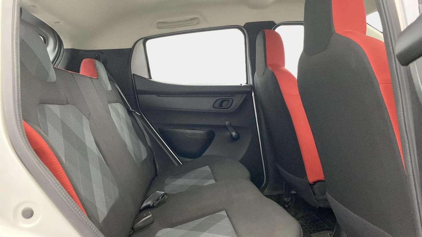 2021 Renault Kwid RXT 0.8, Petrol, Manual, 20,661 km, Right Side Rear Door Cabin