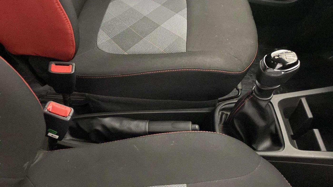 2021 Renault Kwid RXT 0.8, Petrol, Manual, 20,661 km, Gear Lever