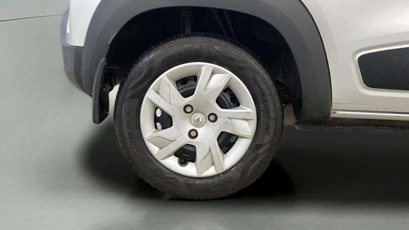 2021 Renault Kwid RXT 0.8, Petrol, Manual, 20,661 km, Right Rear Wheel
