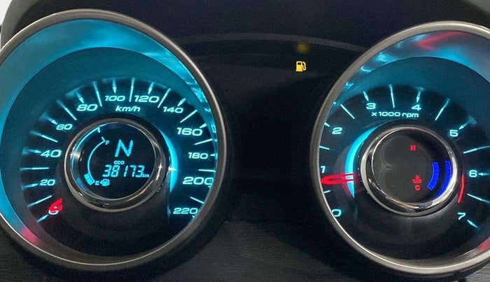 2019 Mahindra XUV500 W7, Diesel, Manual, 38,189 km, Odometer Image