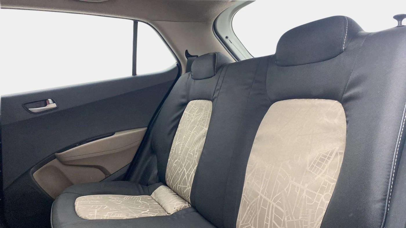 2015 Hyundai Grand i10 SPORTZ 1.2 KAPPA VTVT, Petrol, Manual, 52,482 km, Right Side Rear Door Cabin