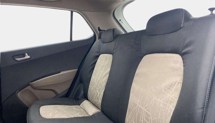 2015 Hyundai Grand i10 SPORTZ 1.2 KAPPA VTVT, Petrol, Manual, 52,482 km, Right Side Rear Door Cabin