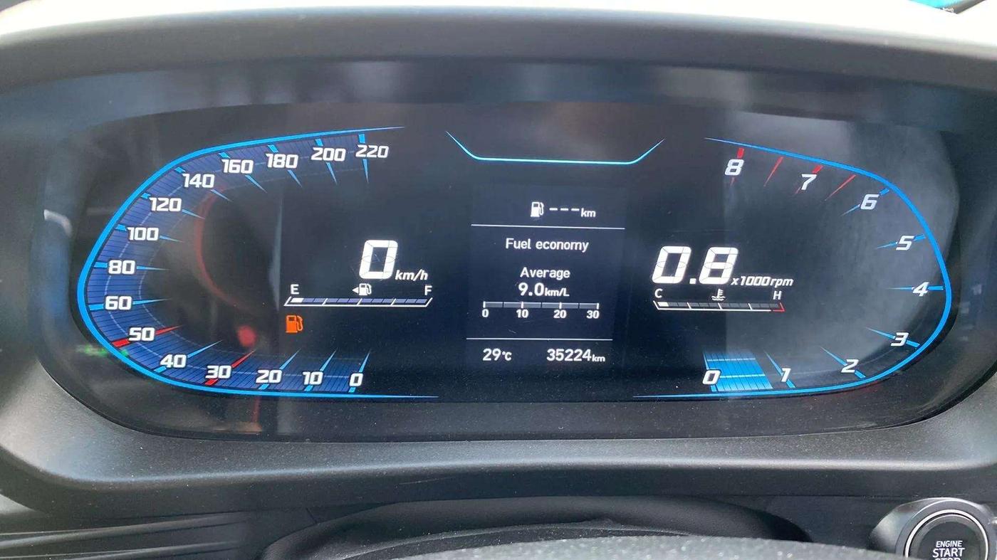 2022 Hyundai NEW I20 ASTA (O) 1.2 MT DUAL TONE, Petrol, Manual, 35,239 km, Odometer Image