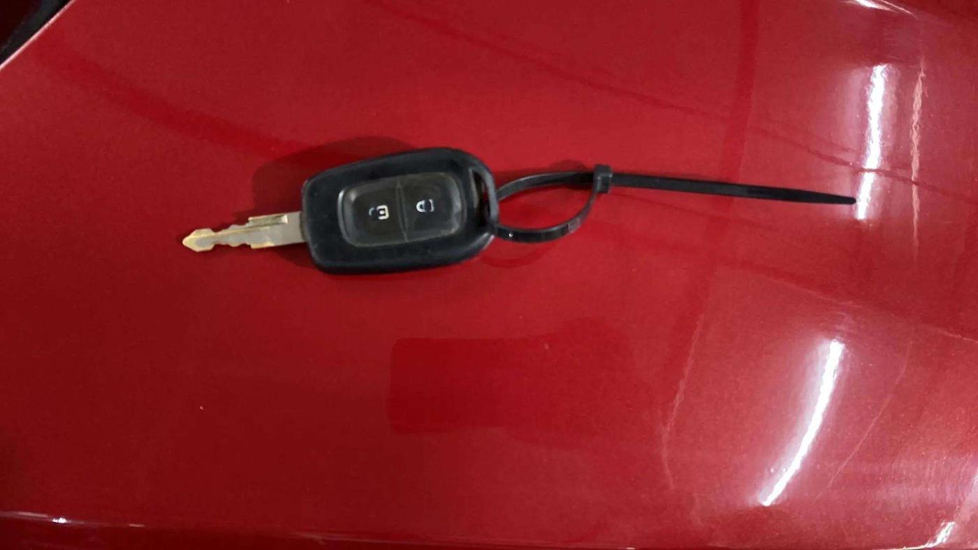 2018 Renault Kwid RXT 1.0 AMT (O), Petrol, Automatic, 40,845 km, Key Close Up