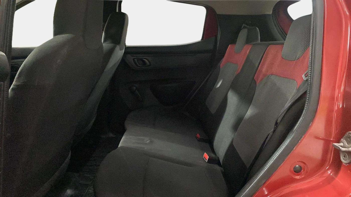 2018 Renault Kwid RXT 1.0 AMT (O), Petrol, Automatic, 40,845 km, Right Side Rear Door Cabin