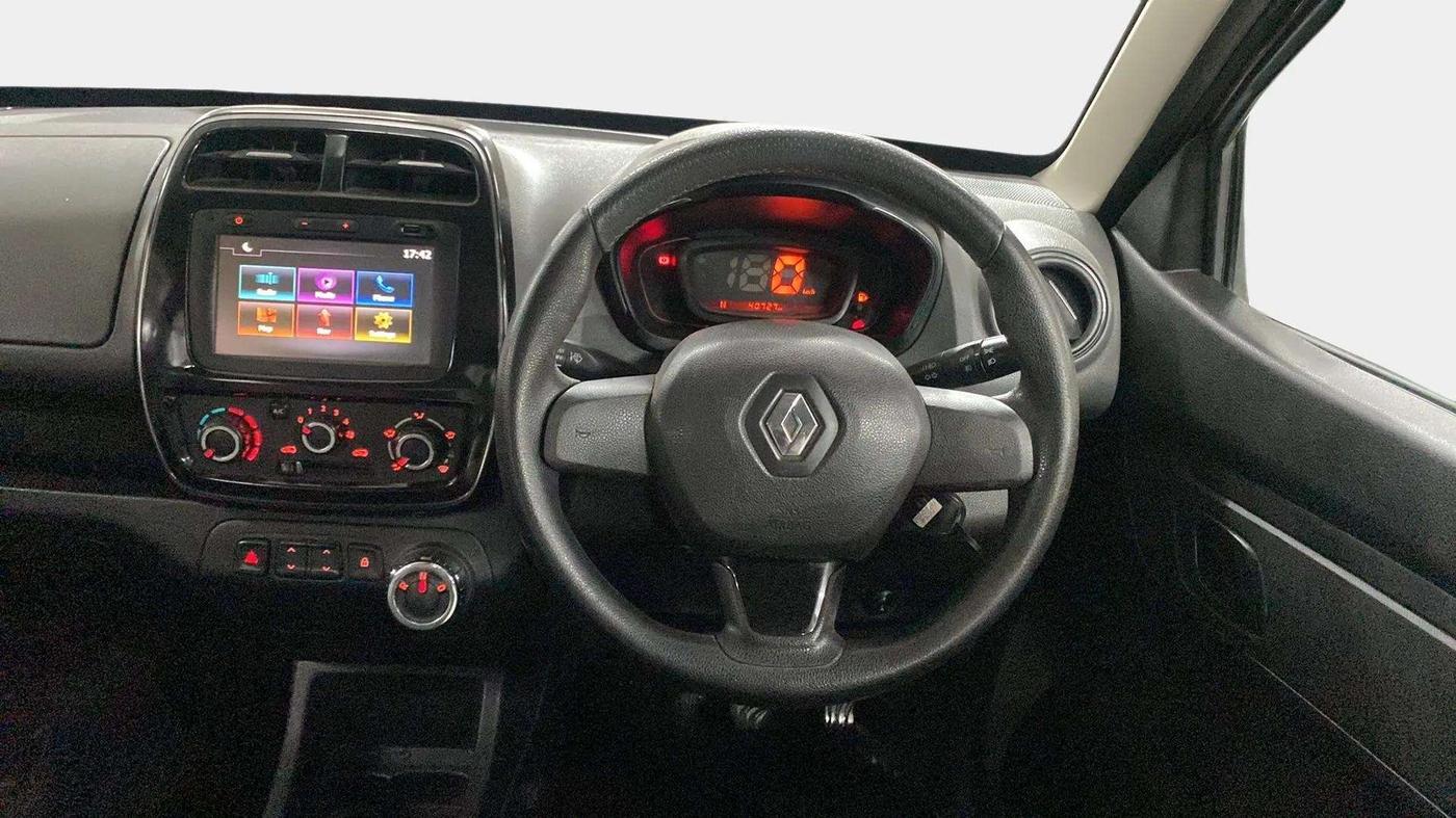 2018 Renault Kwid RXT 1.0 AMT (O), Petrol, Automatic, 40,845 km, Steering Wheel Close Up