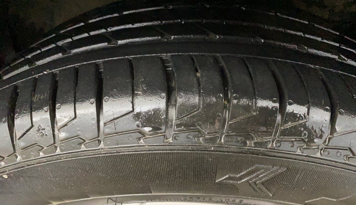 2019 KIA SELTOS HTX 1.5 PETROL, Petrol, Manual, 97,587 km, Right Front Tyre Tread