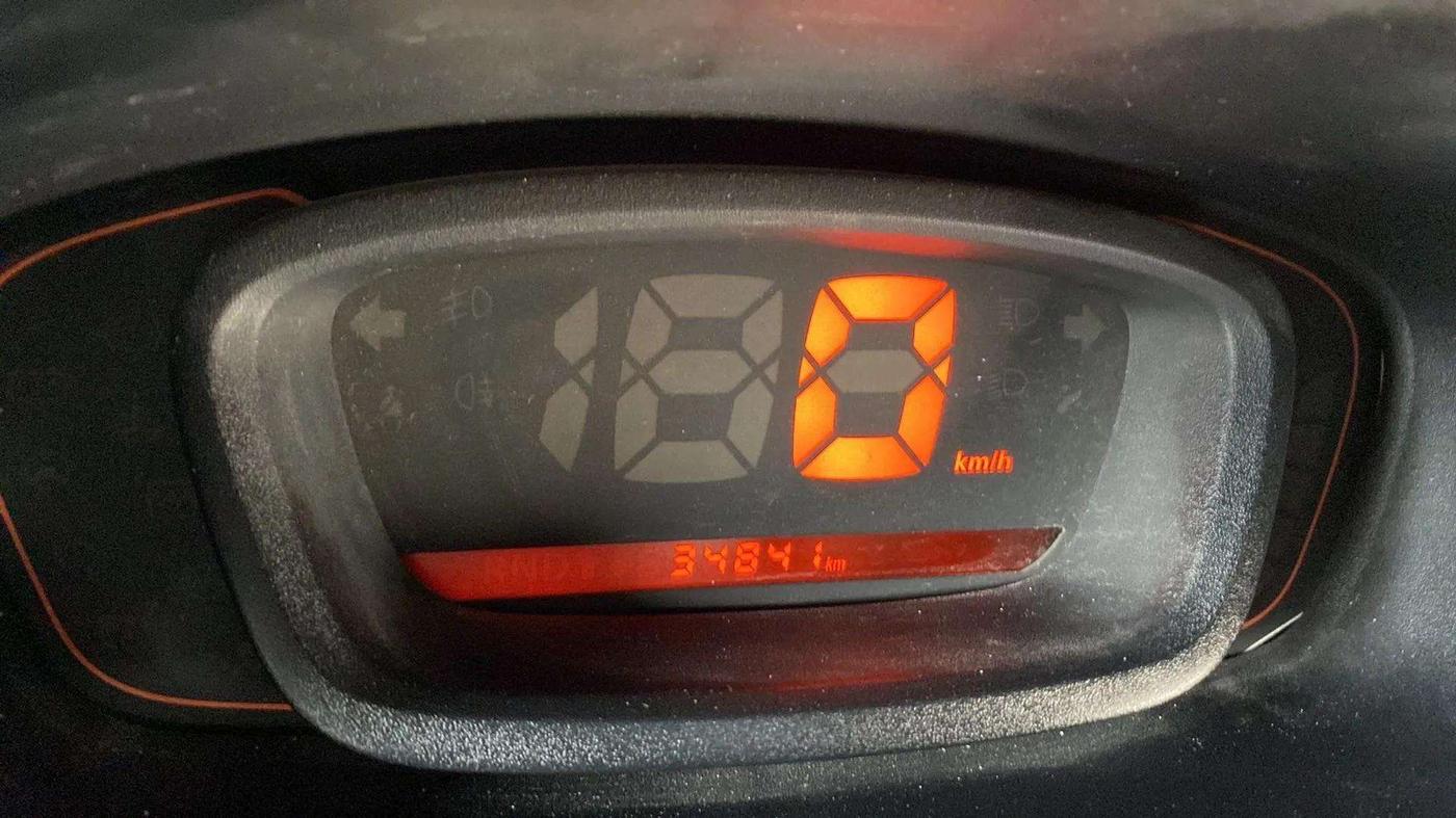 2015 Renault Kwid RXT 0.8, Petrol, Manual, 35,210 km, Odometer Image