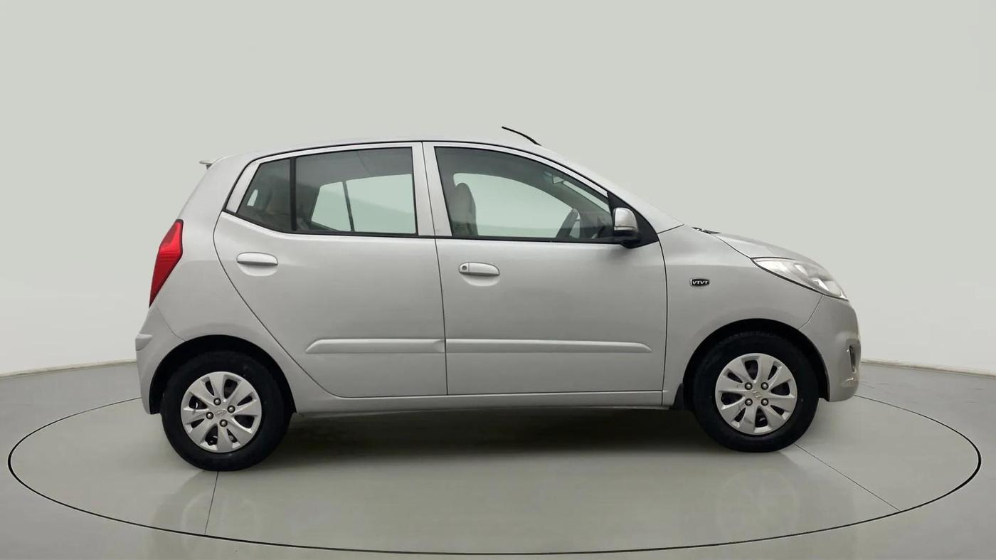 2013 Hyundai i10 SPORTZ 1.2, Petrol, Manual, 43,074 km, Right Side View