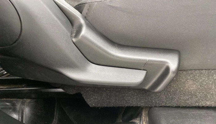 2020 Maruti Swift LXI, Petrol, Manual, 31,638 km, Driver Side Adjustment Panel