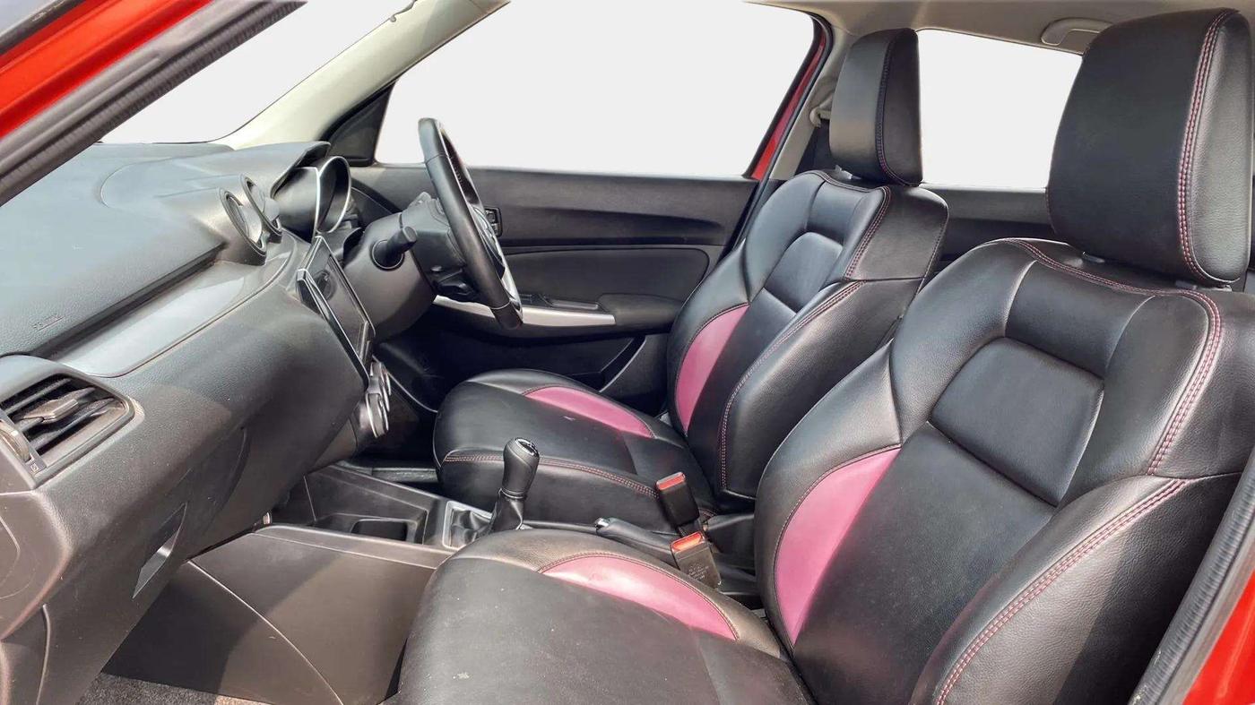 2019 Maruti Swift ZXI PLUS, Petrol, Manual, 25,011 km, Right Side Front Door Cabin
