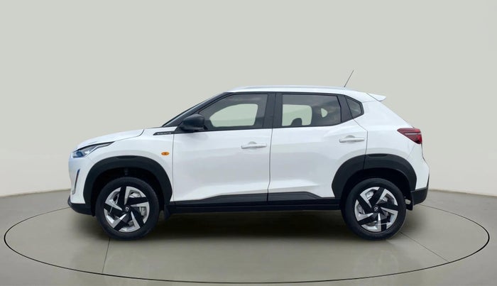 2023 Nissan MAGNITE XE, Petrol, Manual, 15,313 km, Left Side