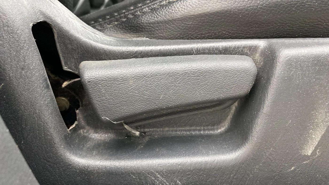 2018 Maruti Alto K10 VXI, Petrol, Manual, 43,461 km, Driver Side Adjustment Panel