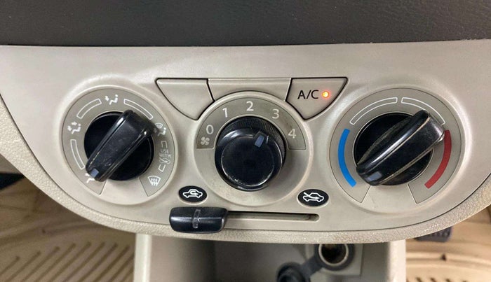 2018 Maruti Alto K10 VXI, Petrol, Manual, 43,182 km, AC Unit - Directional switch has minor damage