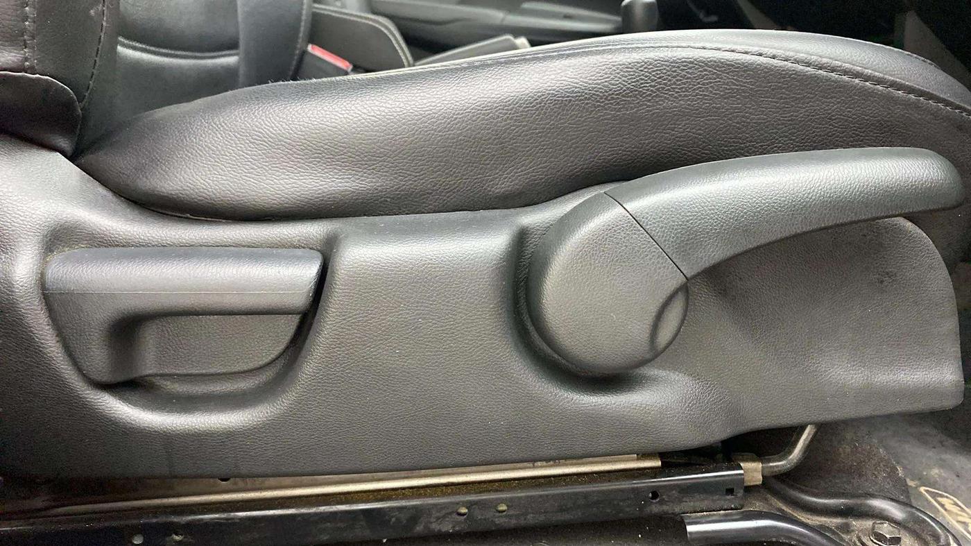 2018 Honda WR-V 1.2L I-VTEC VX MT, Petrol, Manual, 33,526 km, Driver Side Adjustment Panel