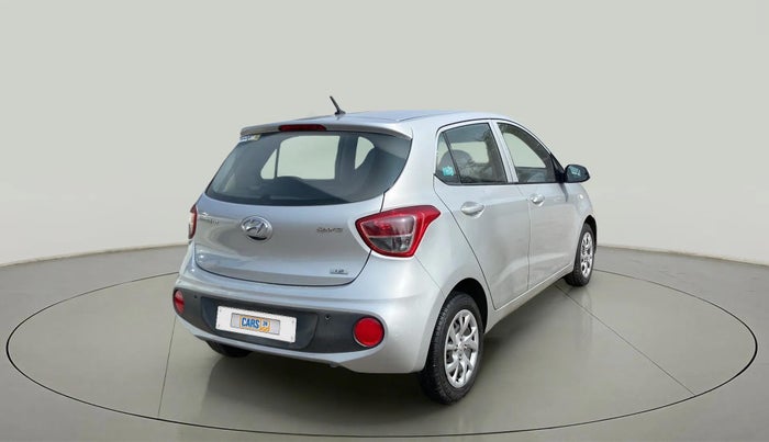 2017 Hyundai Grand i10 SPORTZ 1.2 KAPPA VTVT, Petrol, Manual, 38,650 km, Right Back Diagonal