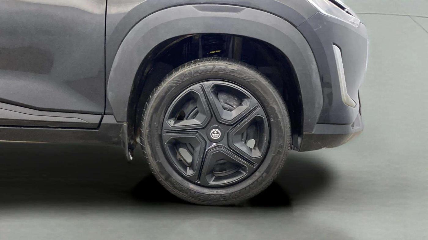 2023 Nissan MAGNITE XL, Petrol, Manual, 32,248 km, Right Front Wheel