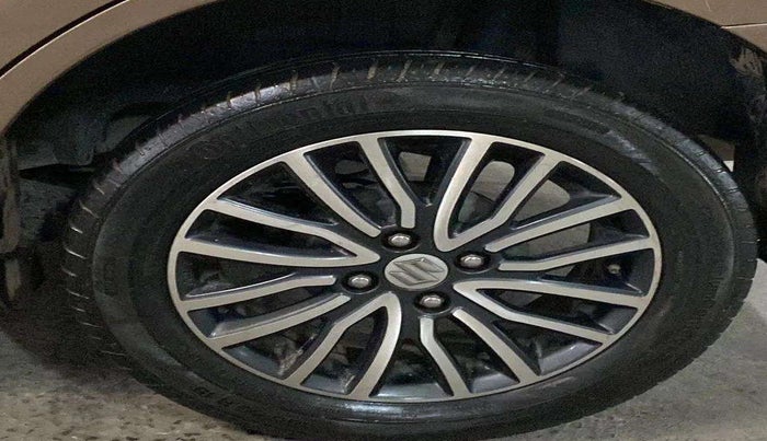 2017 Maruti Dzire ZDI PLUS, Diesel, Manual, 65,210 km, Left rear tyre - Tyre dimensions are different from each other