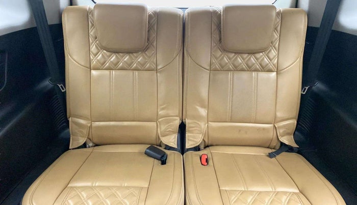 2019 Mahindra XUV500 W11(O), Diesel, Manual, 62,856 km, Third Seat Row ( optional )