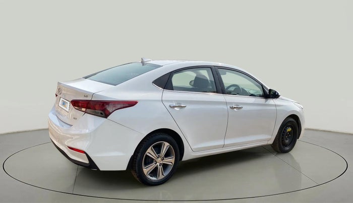 2018 Hyundai Verna 1.6 VTVT SX (O) AT, Petrol, Automatic, 56,833 km, Right Back Diagonal