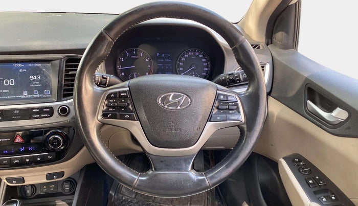 2018 Hyundai Verna 1.6 VTVT SX (O) AT, Petrol, Automatic, 56,833 km, Steering Wheel Close Up