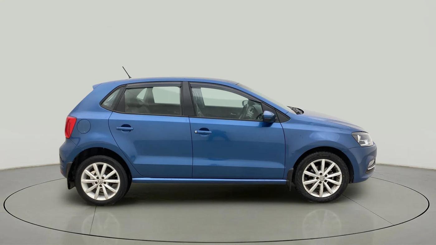 2018 Volkswagen Polo HIGHLINE PLUS 1.2(16 ALLOY, Petrol, Manual, 64,556 km, Right Side View