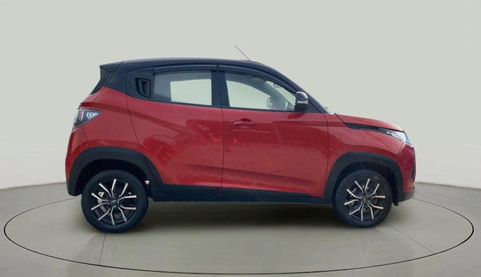 2018 Mahindra KUV 100 NXT K8 P 6 STR DUAL TONE, Petrol, Manual, 32,910 km, Right Side