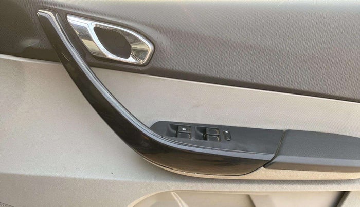 2020 Tata Tiago XZ PLUS PETROL, Petrol, Manual, 27,045 km, Driver Side Door Panels Control