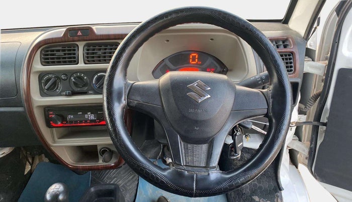 2023 Maruti Eeco 5 STR AC, Petrol, Manual, 25,318 km, Steering Wheel Close Up