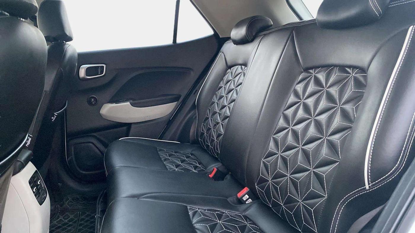 2019 Hyundai VENUE SX PLUS 1.0 TURBO DCT, Petrol, Automatic, 59,176 km, Right Side Rear Door Cabin