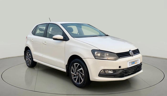 2017 Volkswagen Polo COMFORTLINE 1.2L, Petrol, Manual, 57,684 km, Right Front Diagonal